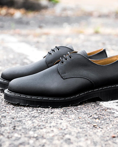 3 Eye Gibson Shoe Black Greasy