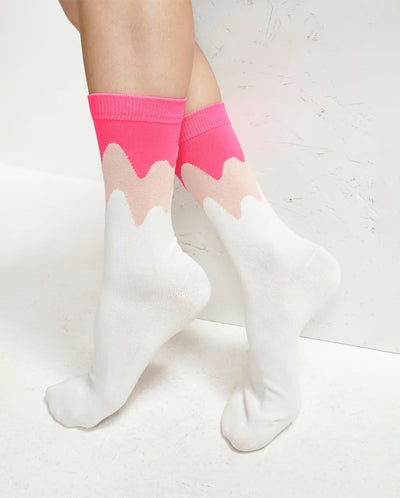 Have Wavy Socks PINK